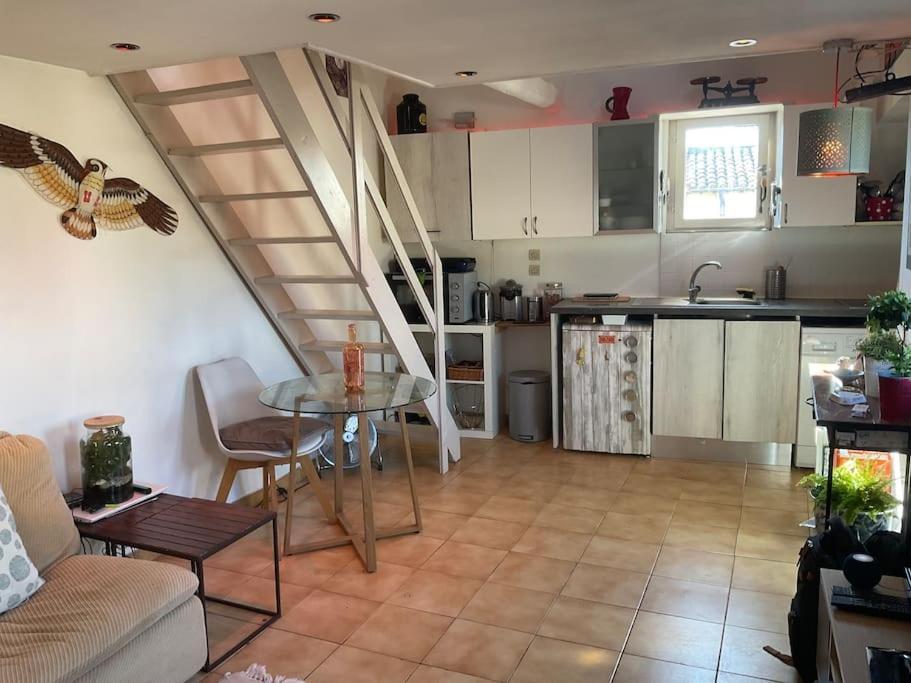 1 Chb, Calme, Lumineux, Clim, Terrasse Appartement *